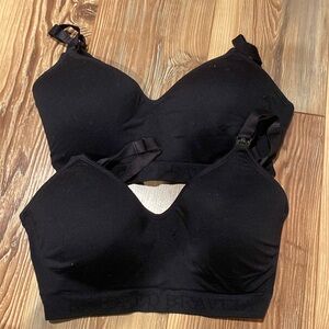 Kindred Braverly molder cup nursing bras